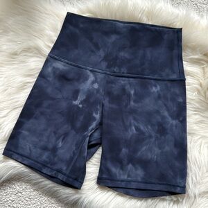 Lululemon Align Short 6 inch Diamond Dye Blue Navy Size 4